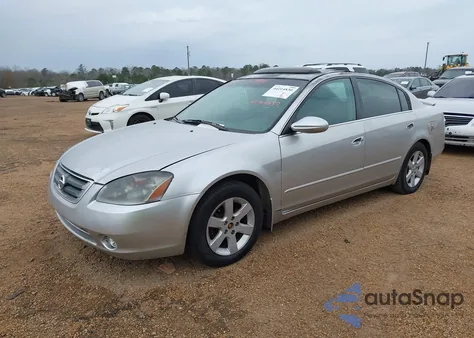 2003 Nissan Altima 2.5 S z USA, uszkodzony, nr VIN 1N4AL11D73C167466